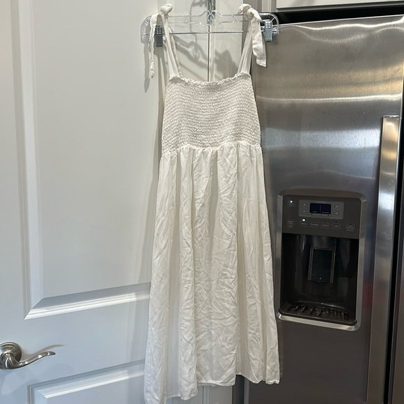 Lulu's Dress - Picture 1 of 11